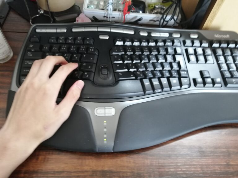 マイクロソフト キーボード 有線/人間工学デザイン Natrual